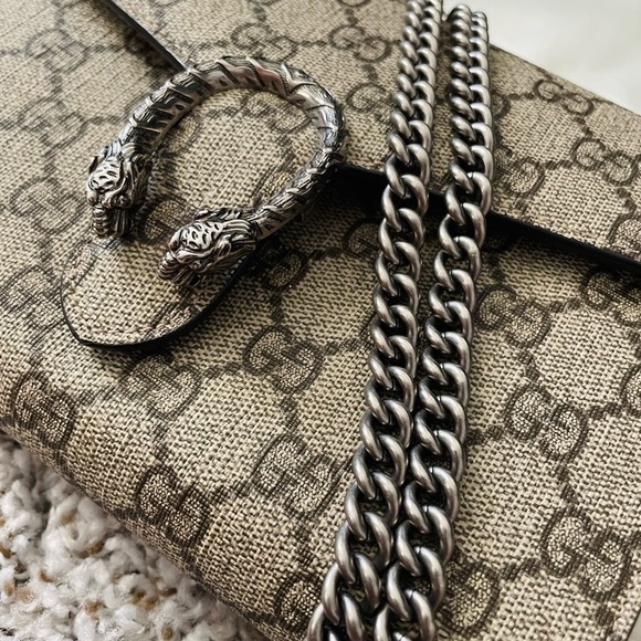 Authentic Gucci Dionysus GG Supreme chain wallet - Picture 6 of 12